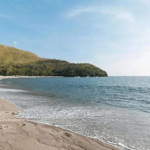Reddoorz Hostel At Megans Paradisio Beach Resort